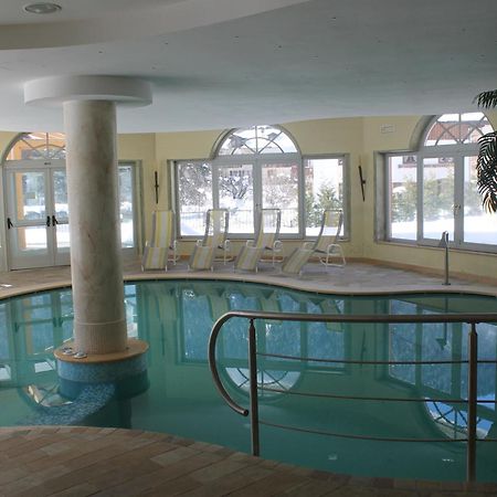 Hotel Canada Пинцоло Экстерьер фото