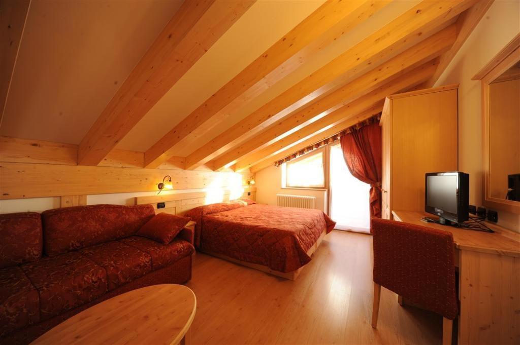Hotel Canada Пинцоло Номер фото
