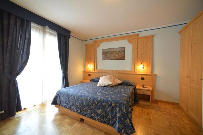 Hotel Canada Пинцоло Экстерьер фото